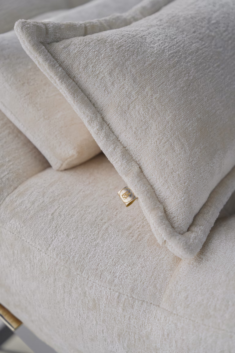 B5D5A2E9-187B-4D72-9EC0-CCDC077FE6CE